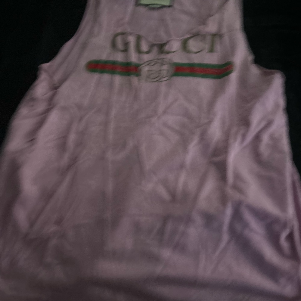 Pre owned Gucci tank top deep sides